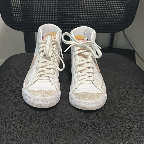 Nike Blazer Mid 77 Size 6 - Picture 2 of 6